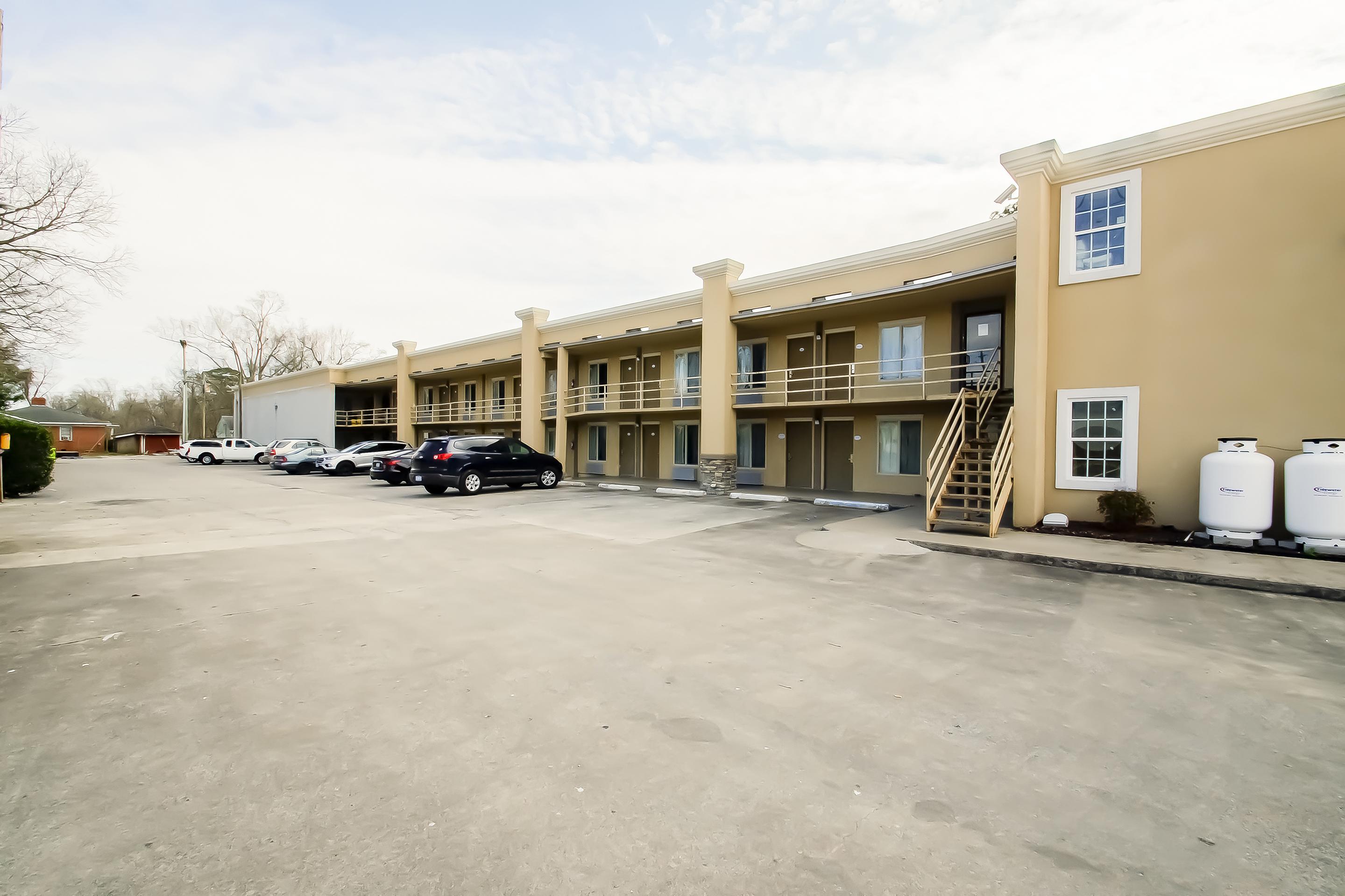 Baymont Inn & Suites Chocowinity/Washington Exterior photo